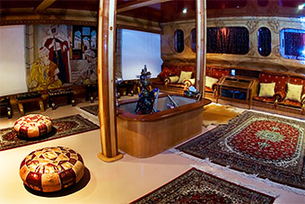 cassiopeia liveaboard sisha room